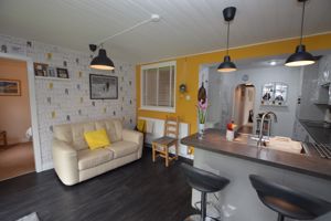 Kitchen/Diner- click for photo gallery